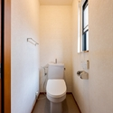 世田谷区北烏山５丁目 １階トイレ（2023年11月撮影）