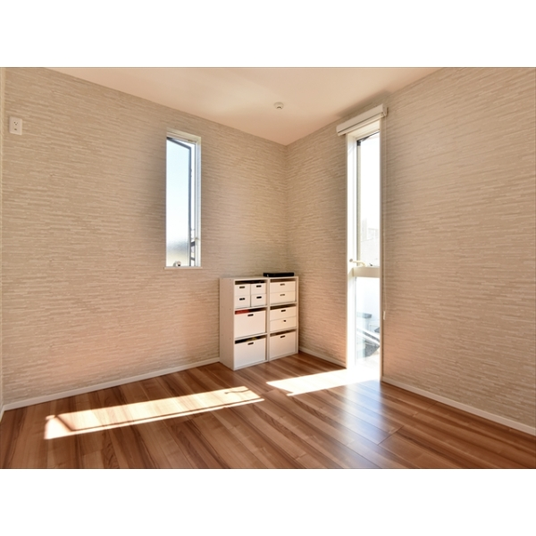 藤沢市西俣野 2階洋室（約5畳）※家具・調度品は価格に含まれません。