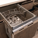 ザ・パークハウス京都河原町 片づけの手間も省ける、食器洗い乾燥機付システムキッチン