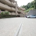 東急ドエル・逗子披露山シーサイドコート 駐車スペース