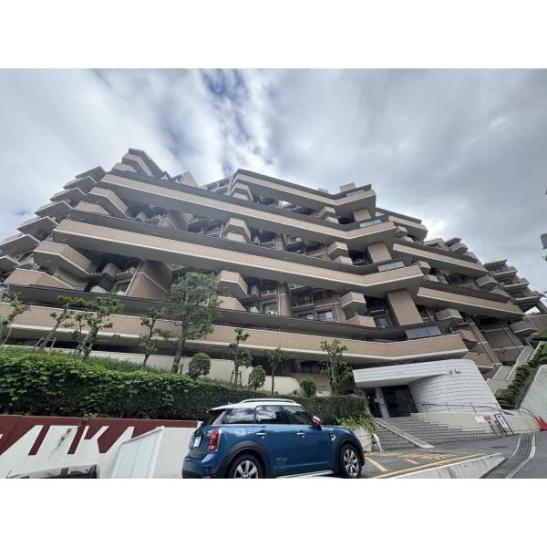 インペリアル千里青葉丘 外観