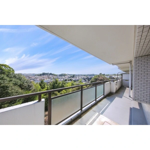 東急ドエル・アルス横浜十日市場 バルコニー