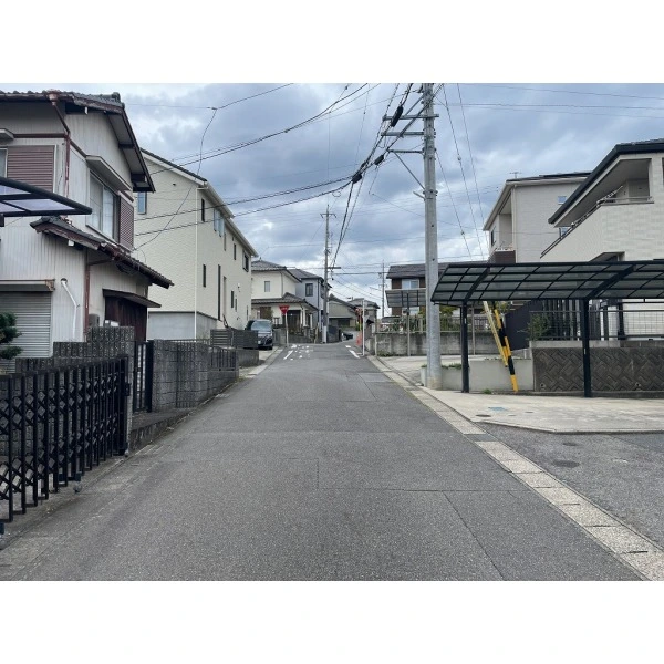 豊田市山之手２丁目 北東側道路