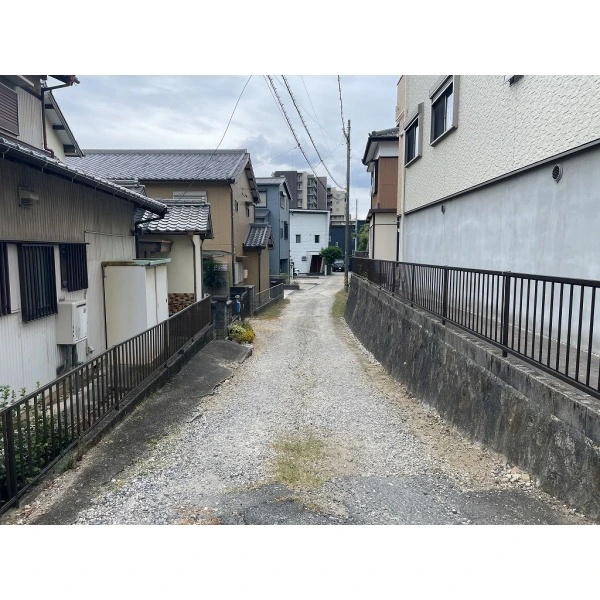 豊田市山之手２丁目 北西側道路