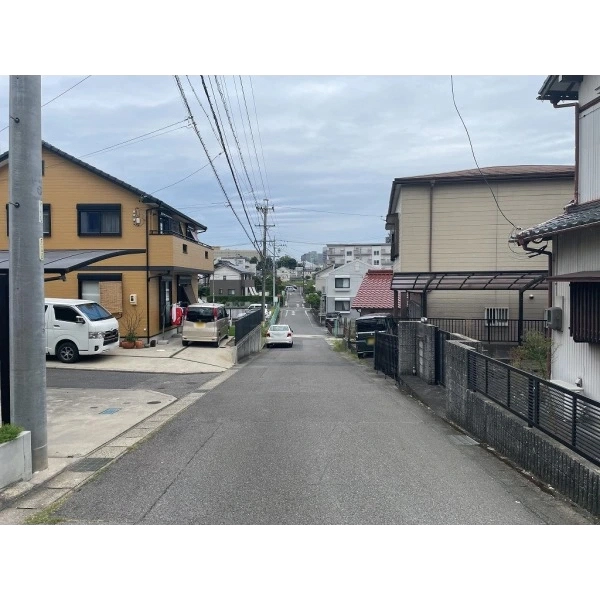 豊田市山之手２丁目 北東側道路