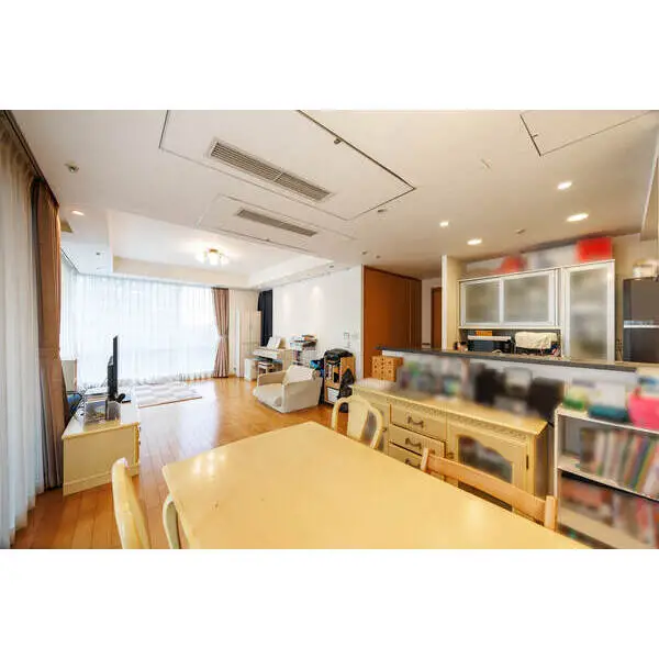 Ｍ．Ｍ．ＴＯＷＥＲＳ　ｔｈｅ　Ｅａｓｔ その他画像