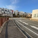 西宮市名塩新町 正面が北側道路