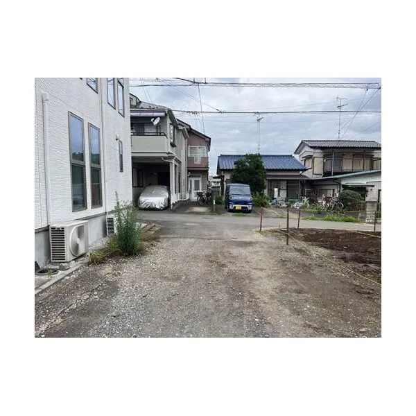所沢市大字北秋津 西側道路から見た現地