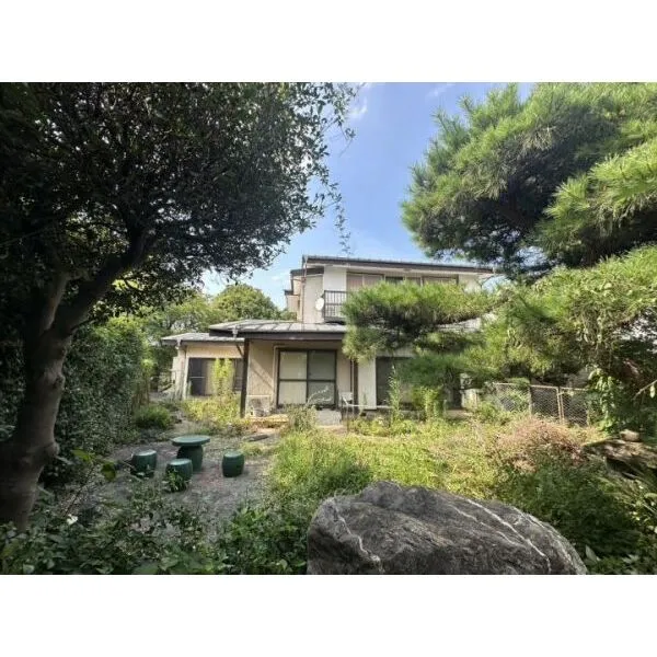 杉並区善福寺２丁目 敷地内のお庭部分になります