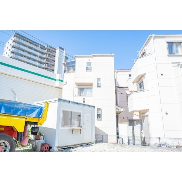 足立区東綾瀬３丁目