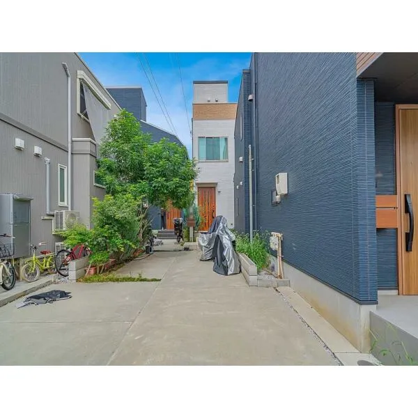 杉並区井草5丁目 駐車場:写真中央部より右手前側が対象地