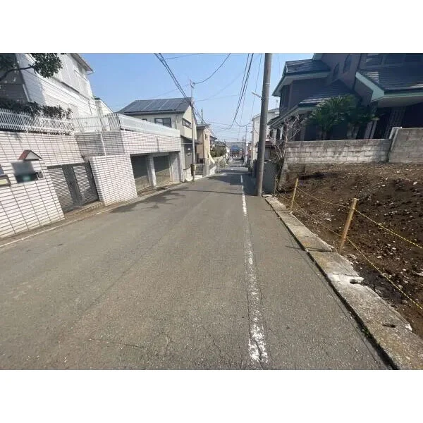 座間市立野台２丁目 前面道路