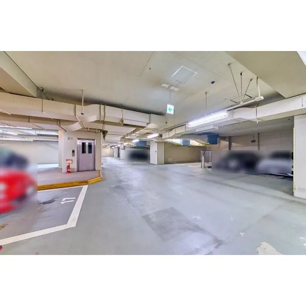ライオンズマンション弦巻グランフォート 駐車場　月額使用料21600円～34800円