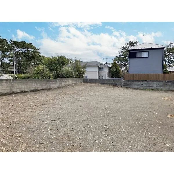 茅ヶ崎市中海岸３丁目 販売現地（2025年3月撮影）