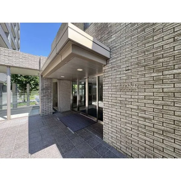 ルフォン世田谷 マンション表札(撮影年月：2026年08月)