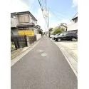 さいたま市浦和区上木崎６丁目 前面は幅員約4mの公道に接道しており、日々の出入りもスムーズ。