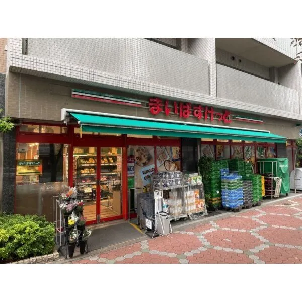 クローバー亀戸 まいばすけっと江東亀戸6丁目店（スーパー）まで約70m（徒歩1分）