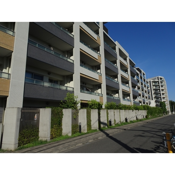 ライオンズ久米川　美彩の杜 外観