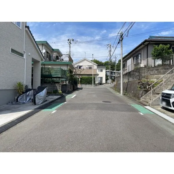 海老名市国分寺台3丁目 前面道路
