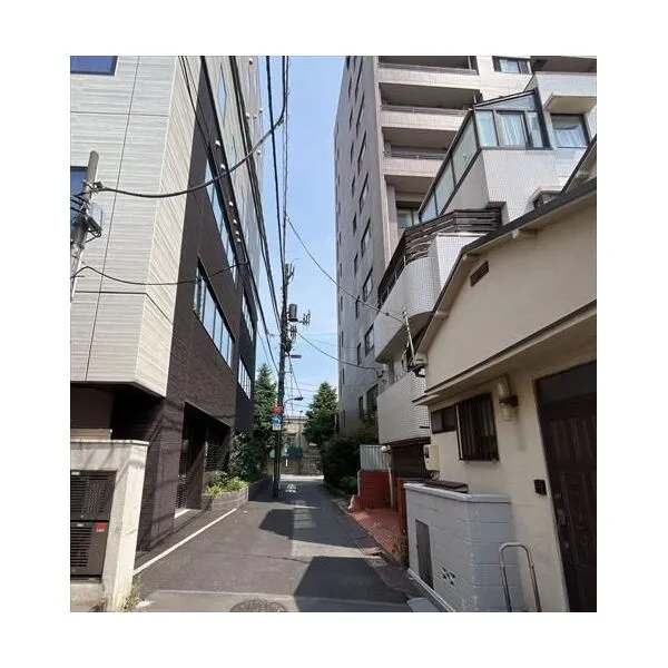 新宿区下落合3丁目 前面道路 2026年6月撮影