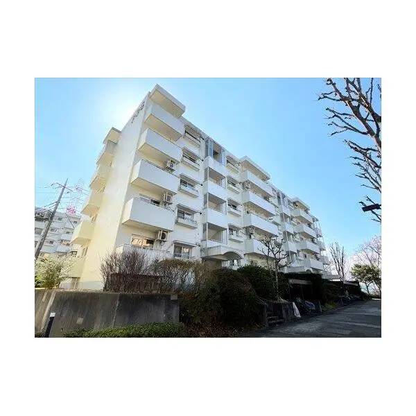 あざみ野団地第３−３−６号棟 外観