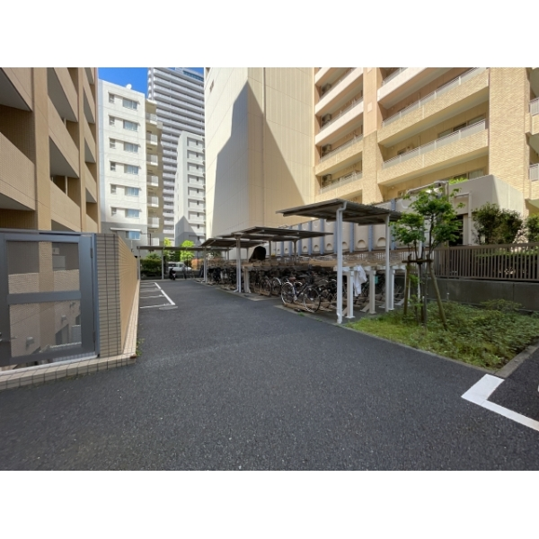 ヴィーダ・スカイコート品川 駐輪場