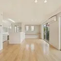 東松山市あずま町２丁目 リビング
