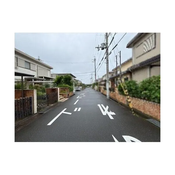 高槻市宮田町1丁目 南側前面道路
