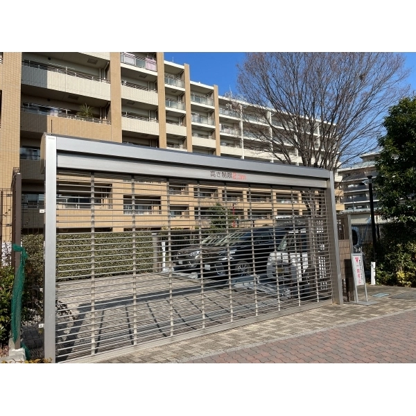 アデニウム吉祥寺 駐車スペース