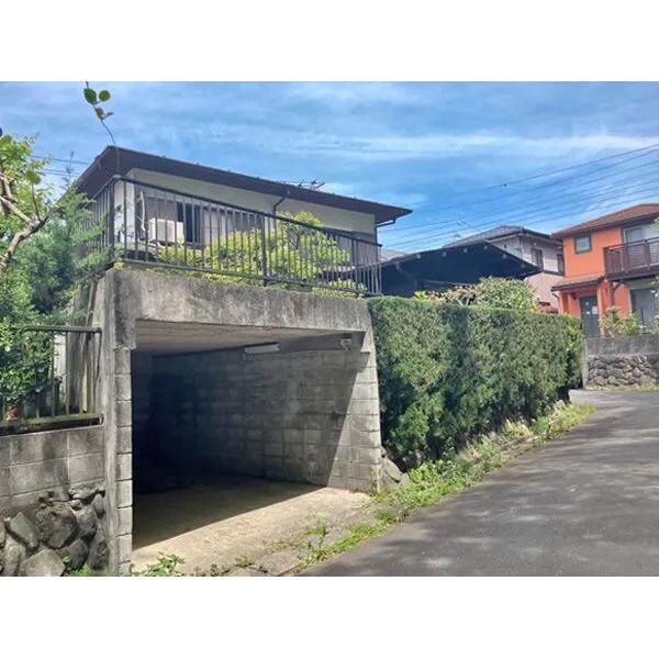 鎌倉市二階堂 南側から見た現地