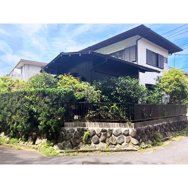 鎌倉市二階堂 東側から見た現地