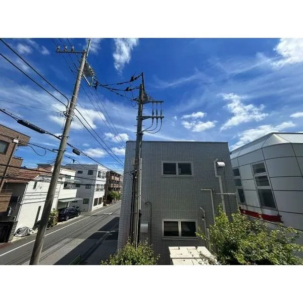 サンクレイドル新小岩 2階部分角住戸、周辺は低層住宅の地域です