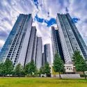 ワールドシティタワーズブリーズタワー 外観：写真左