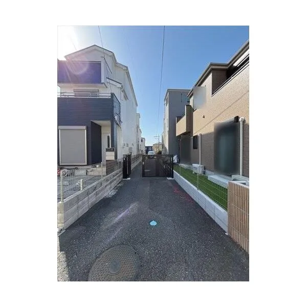 さいたま市中央区本町西３丁目 専用通路の幅員は約３．１ｍあります。