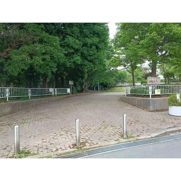 柏市旭町8丁目 旭町公園(公園)まで約700m(徒歩9分)