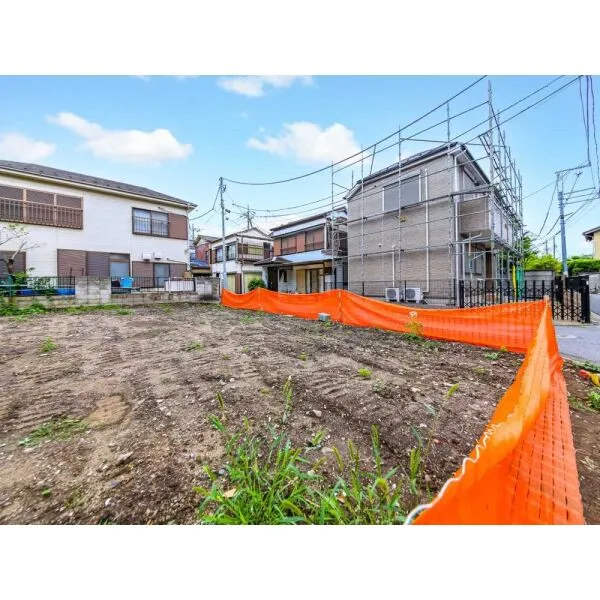 足立区伊興４丁目 現地：全２区画(撮影年月：2026年06月)