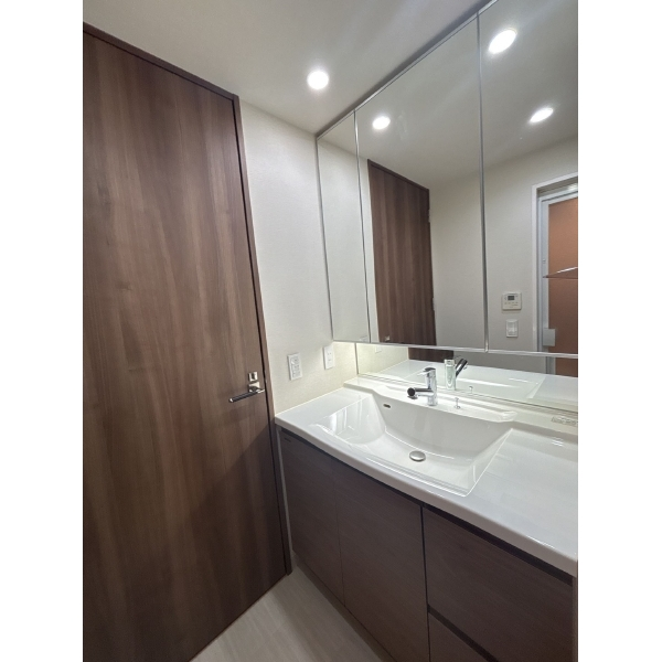 クレヴィア京都　山科 洗面室