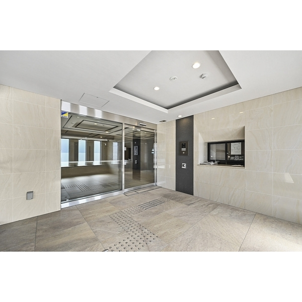 クレヴィア京都　山科 エントランス