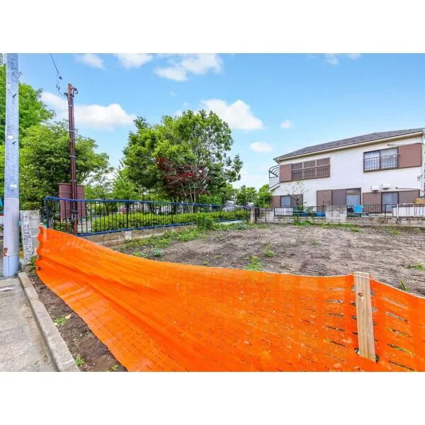 足立区伊興４丁目 現地：全２区画(撮影年月：2026年06月)