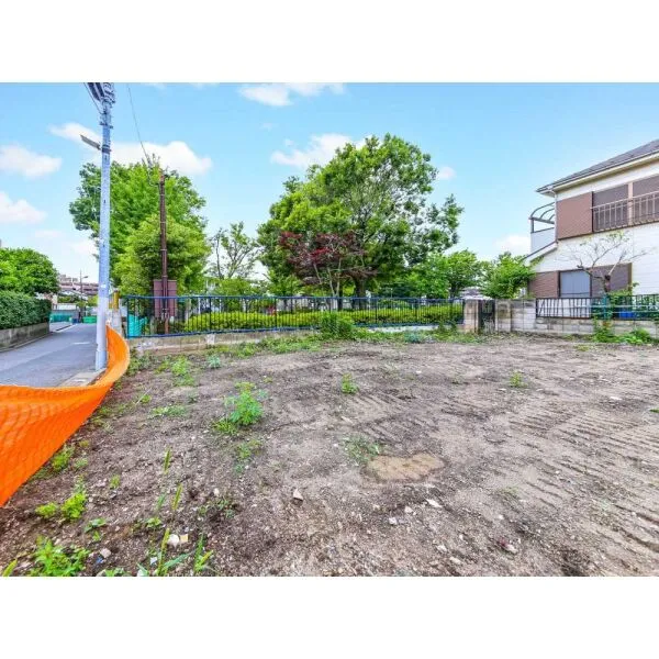 足立区伊興４丁目 現地：全２区画(撮影年月：2026年06月)