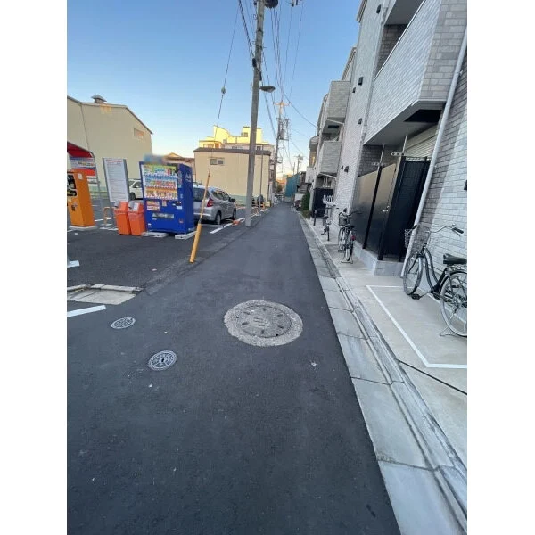 ハーミットクラブハウストゥギャザー八広 前面道路