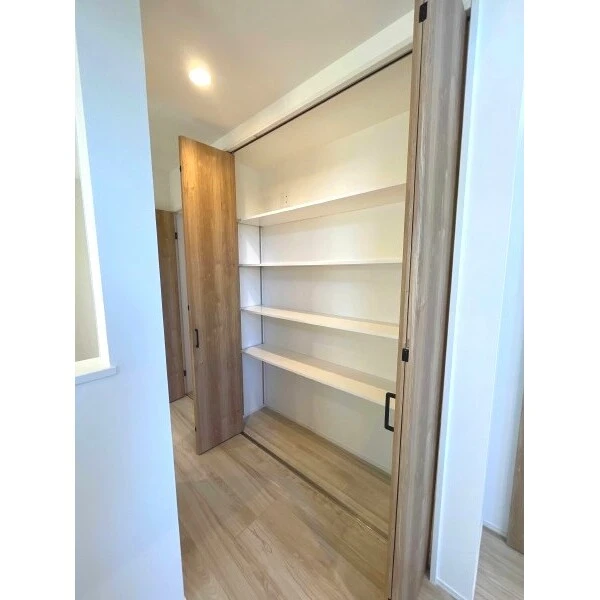 茅ヶ崎市菱沼１丁目 2階