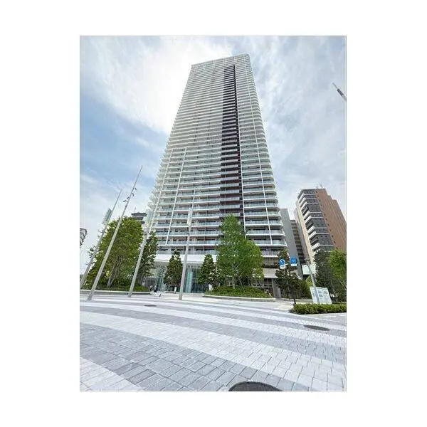 ＨＡＲＵＭＩ　ＦＬＡＧ　ＰＡＲＫ　ＶＩＬＬＡＧＥ 外観