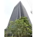 ジオタワー大阪十三 敷地南側から撮影