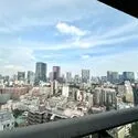 白金ザ・スカイ　東棟 外を見渡すと気持ちのいい景色が広がります。高層階ならではの眺望をお楽しみいただけます。