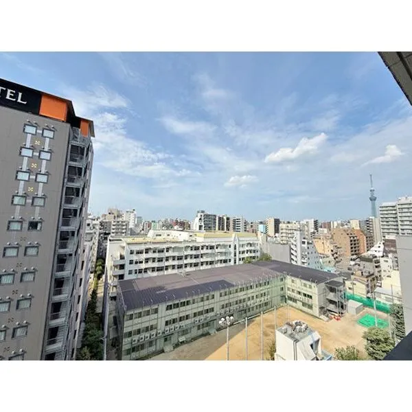 グランドコンシェルジュ新御徒町アジールコート １１階角部屋につき眺望・通風良好！バルコニーからスカイツリーがのぞめます（天候による）