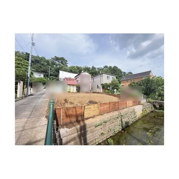 大田区田園調布４丁目 現地西側（２０２６年８月撮影）