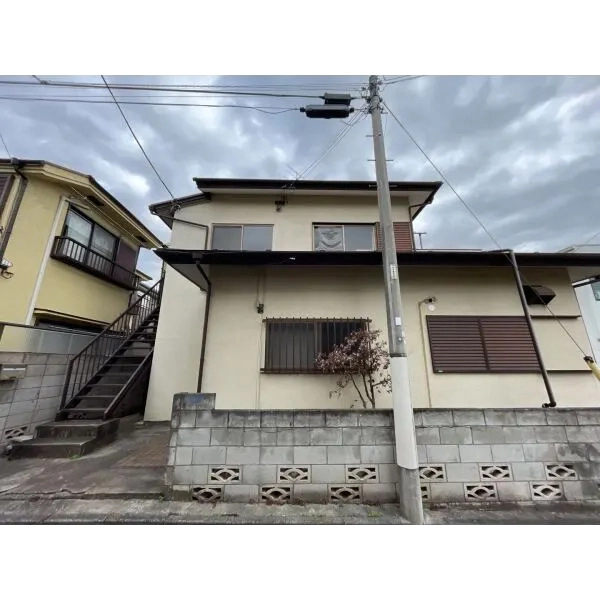 大田区北千束2丁目 現状2区画分の上に古家有。売主にて解体、更地渡し予定。