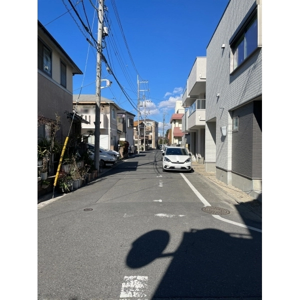 足立区保木間５丁目 前面道路