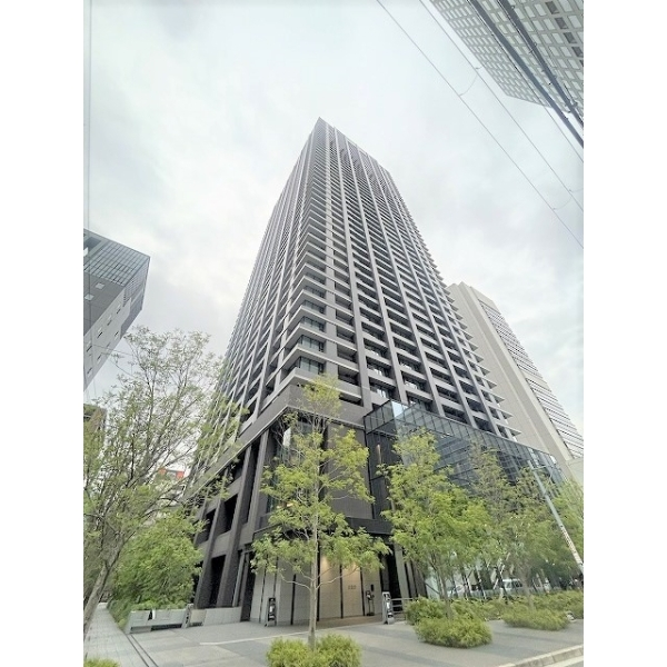 シティタワー大阪本町 外観